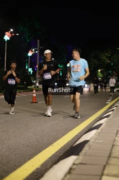 Runner Photo 4283699