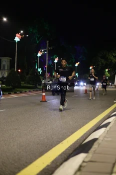 Runner Photo 4283714