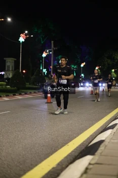 Runner Photo 4283715