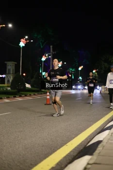 Runner Photo 4283721