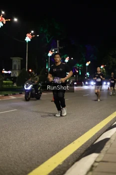 Runner Photo 4283723