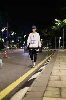 Runner Photo 4283735