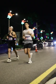 Runner Photo 4283745