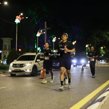 Runner Photo 4283762