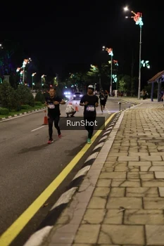 Runner Photo 4283815