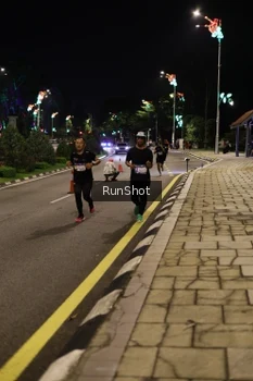 Runner Photo 4283816