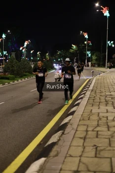 Runner Photo 4283818