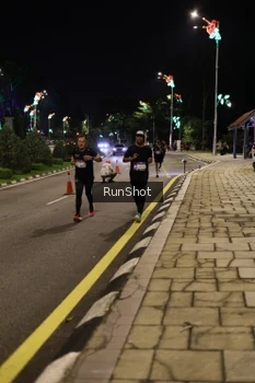 Runner Photo 4283825