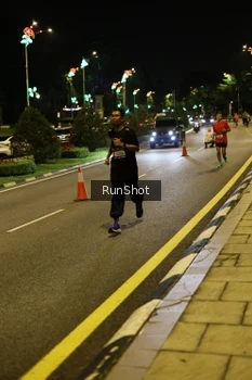 Runner Photo 4283835