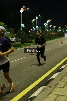 Runner Photo 4283994