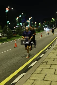 Runner Photo 4283996
