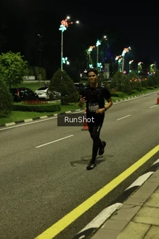 Runner Photo 4284001