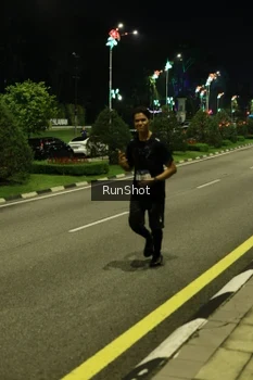Runner Photo 4284003