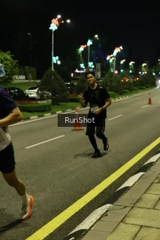 Runner Photo 4284004
