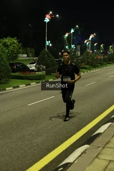 Runner Photo 4284005