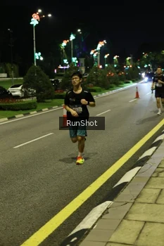 Runner Photo 4284006