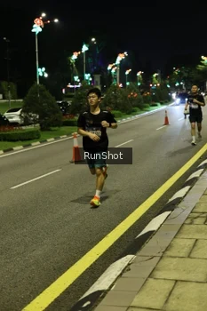 Runner Photo 4284009