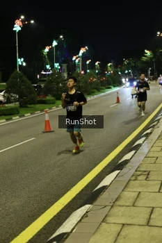 Runner Photo 4284011