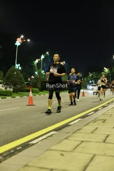 Runner Photo 4284049