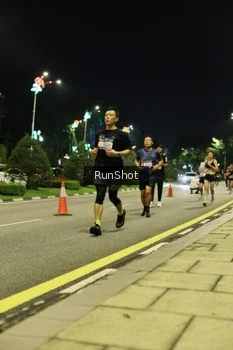 Runner Photo 4284053