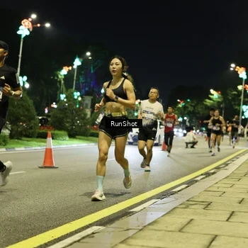 Runner Photo 4284068