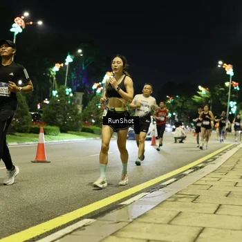 Runner Photo 4284071