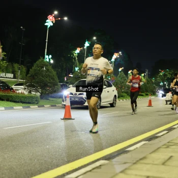 Runner Photo 4284078