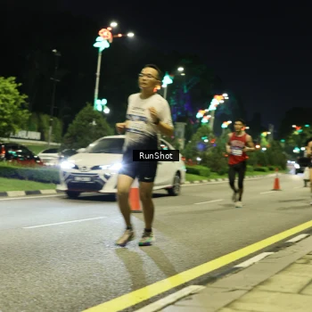 Runner Photo 4284081