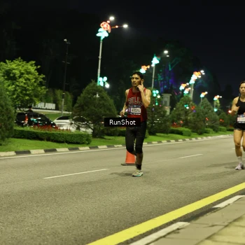 Runner Photo 4284087