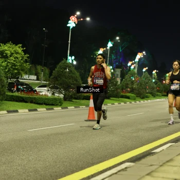 Runner Photo 4284088