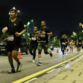 Runner Photo 4284111
