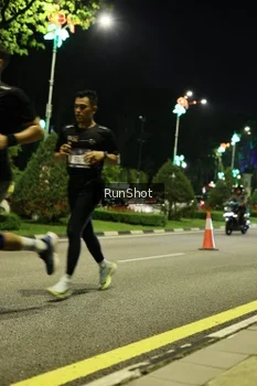 Runner Photo 4284144