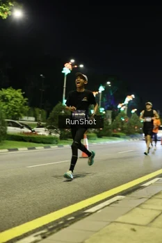 Runner Photo 4284145
