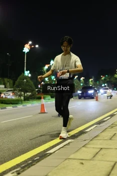 Runner Photo 4284170