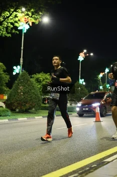 Runner Photo 4284185
