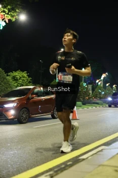 Runner Photo 4284189