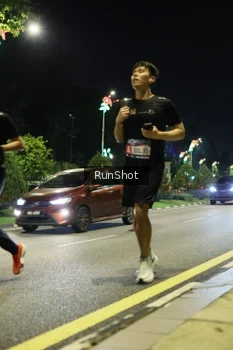 Runner Photo 4284190