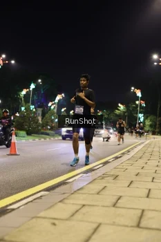 Runner Photo 4284250