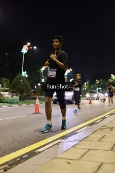 Runner Photo 4284255