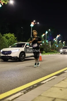 Runner Photo 4284261