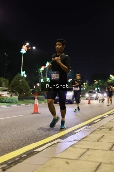Runner Photo 4284265