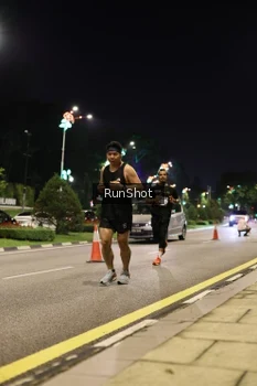 Runner Photo 4284270