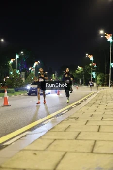 Runner Photo 4284310