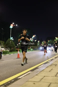 Runner Photo 4284314
