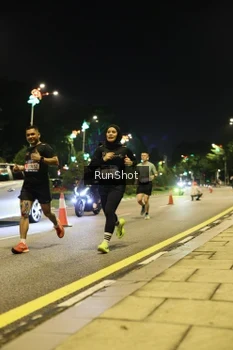 Runner Photo 4284325