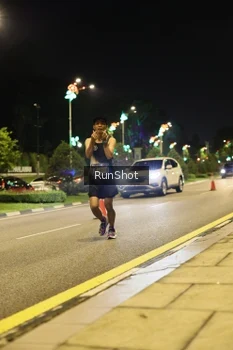 Runner Photo 4284334