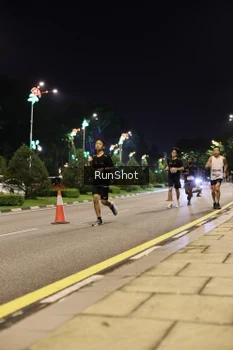 Runner Photo 4284366