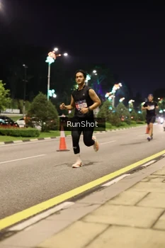 Runner Photo 4284475