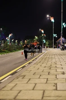 Runner Photo 4284516