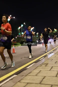 Runner Photo 4284554